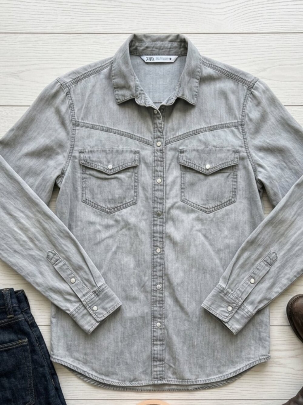 Title: Zara Grey Western Denim Snap-Front Shirt – Size XS
